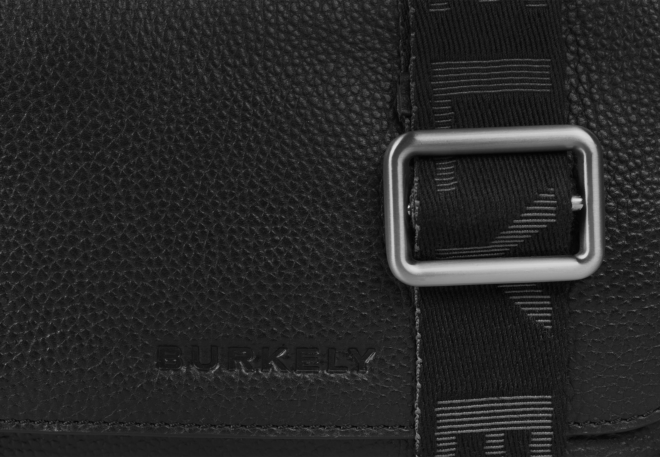 Burkely Crossbody svart