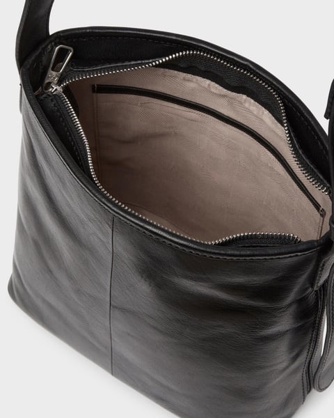 Saddler Axelväska Lykke svart