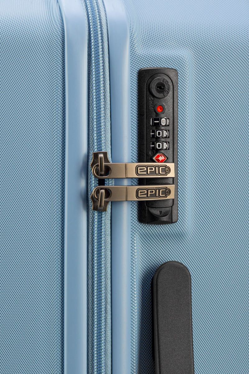 EPIC Resväska Airwave 65 cm skyblue