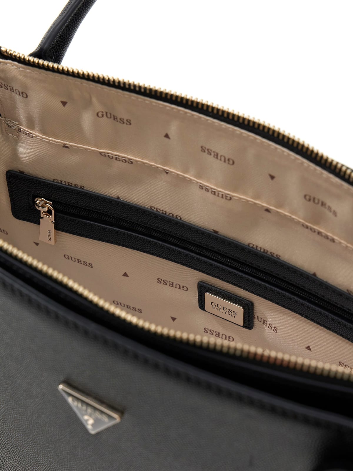 Guess Handbag Isobel svart