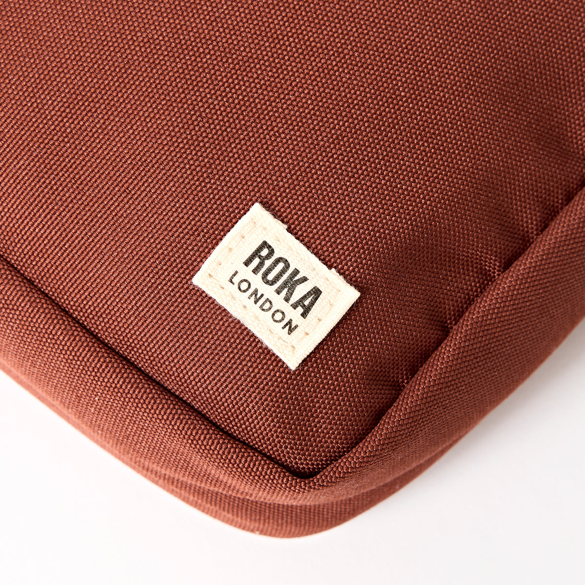 Roka Shoulderbag Bond henna