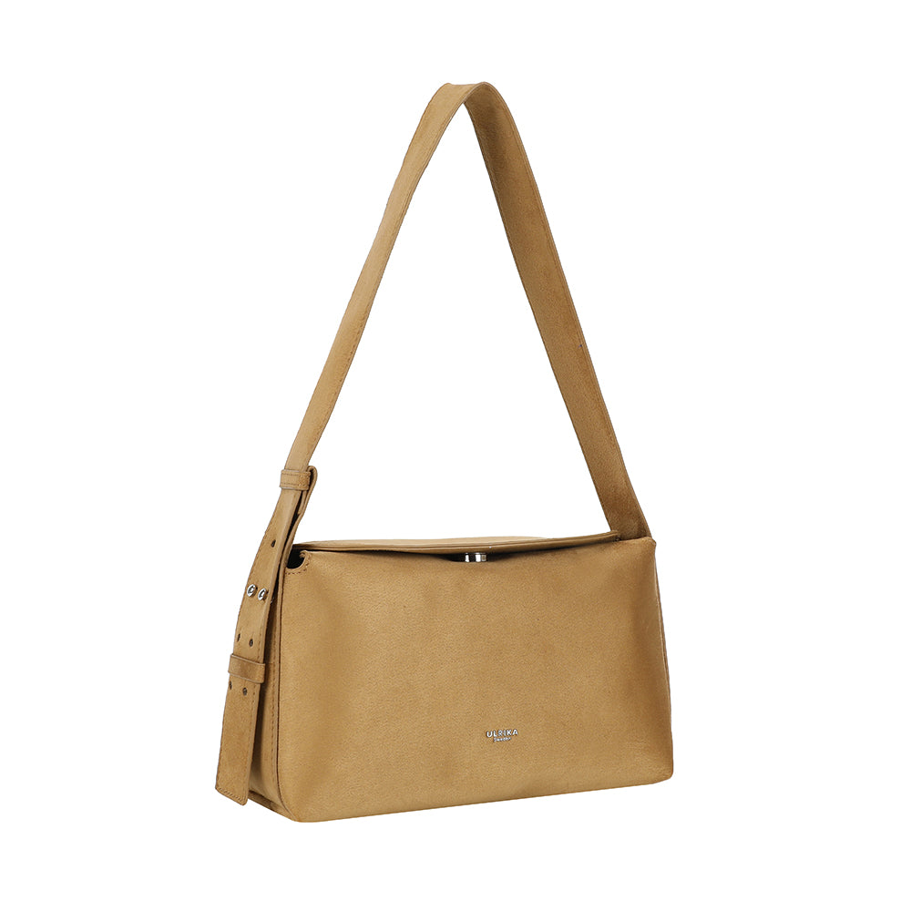 Ulrika Design Axelväska Suede camel