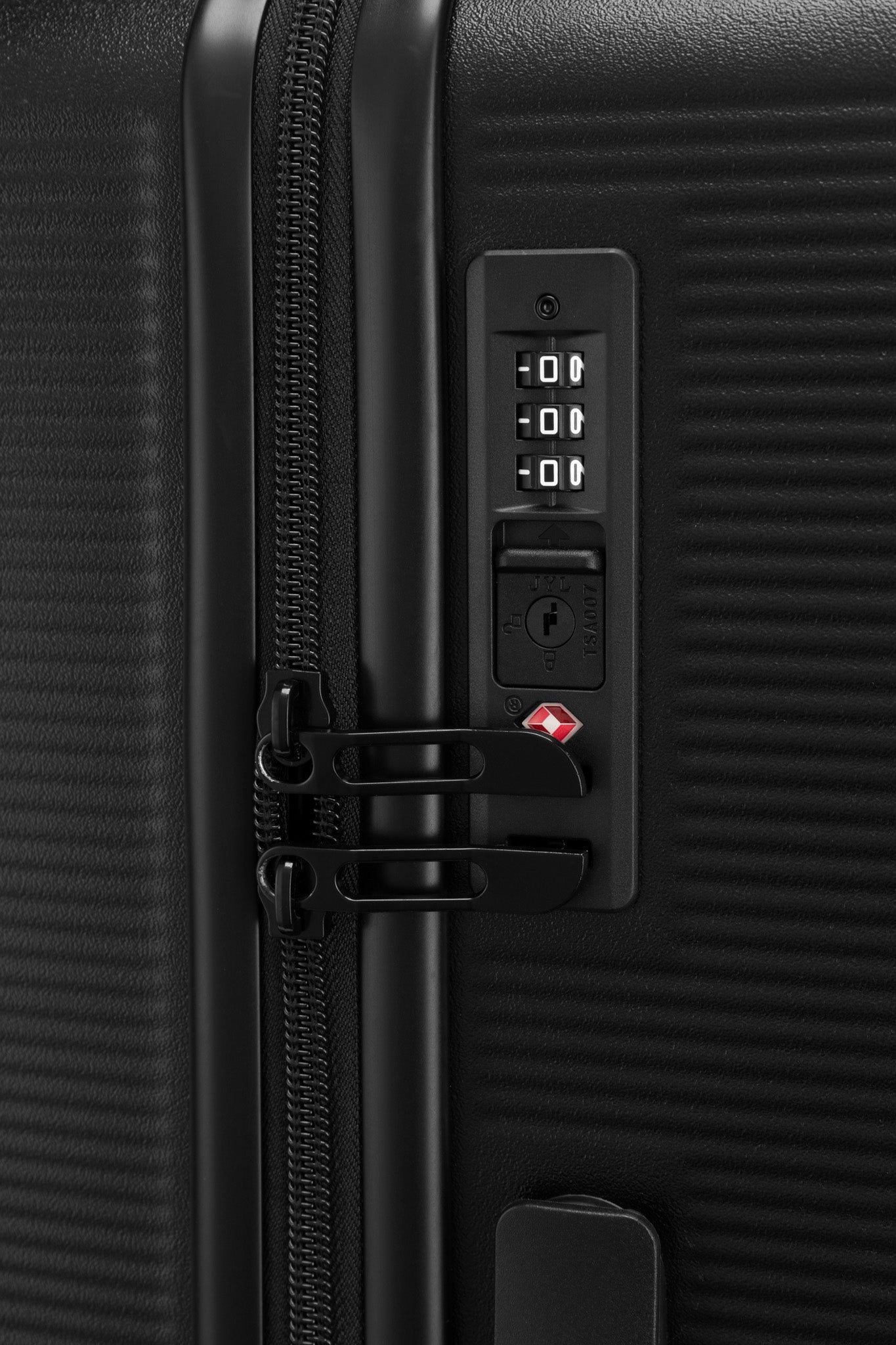 Airbox AZ26 65 cm trolley 4 w_Black