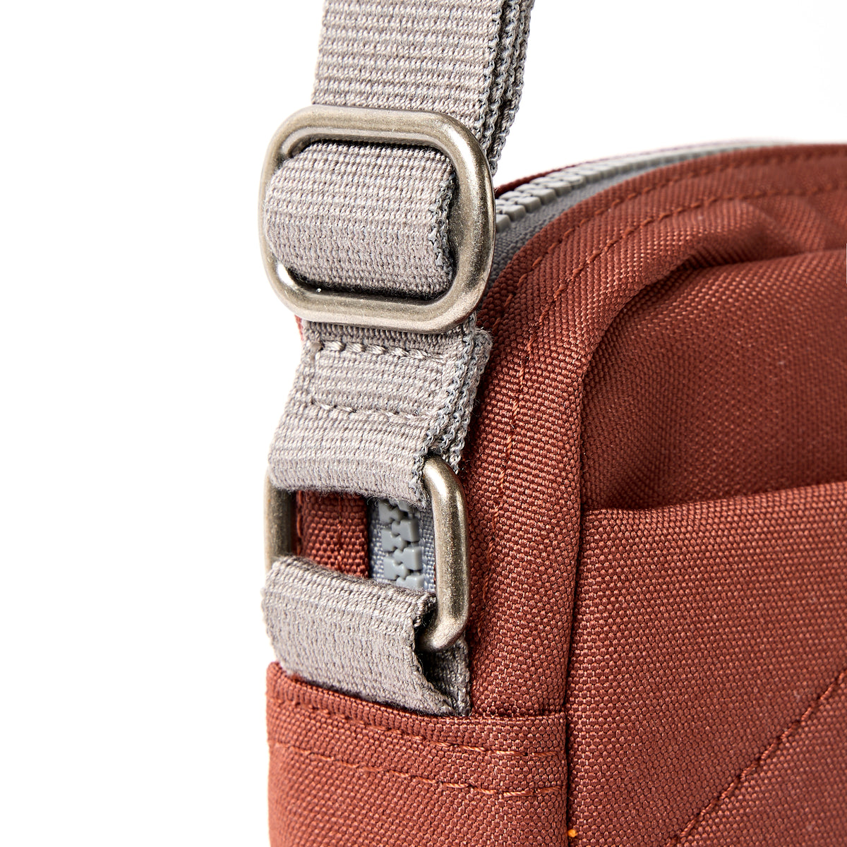 Roka Shoulderbag Bond henna