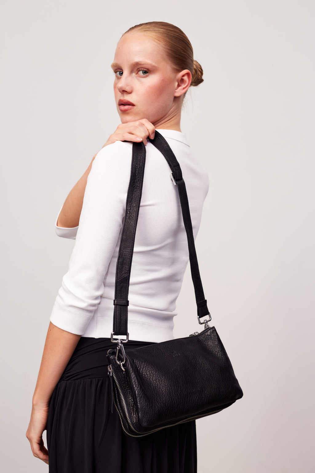 ADAX Shoulderbag Portia svart
